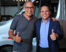 Coronel David destina recurso para aquisição de van que atenderá projeto de recuperação de dependentes químicos em Três Lagoas Coronel David destina recurso para aquisição de van que atenderá projeto de recuperação de dependentes químicos em Três Lagoas
