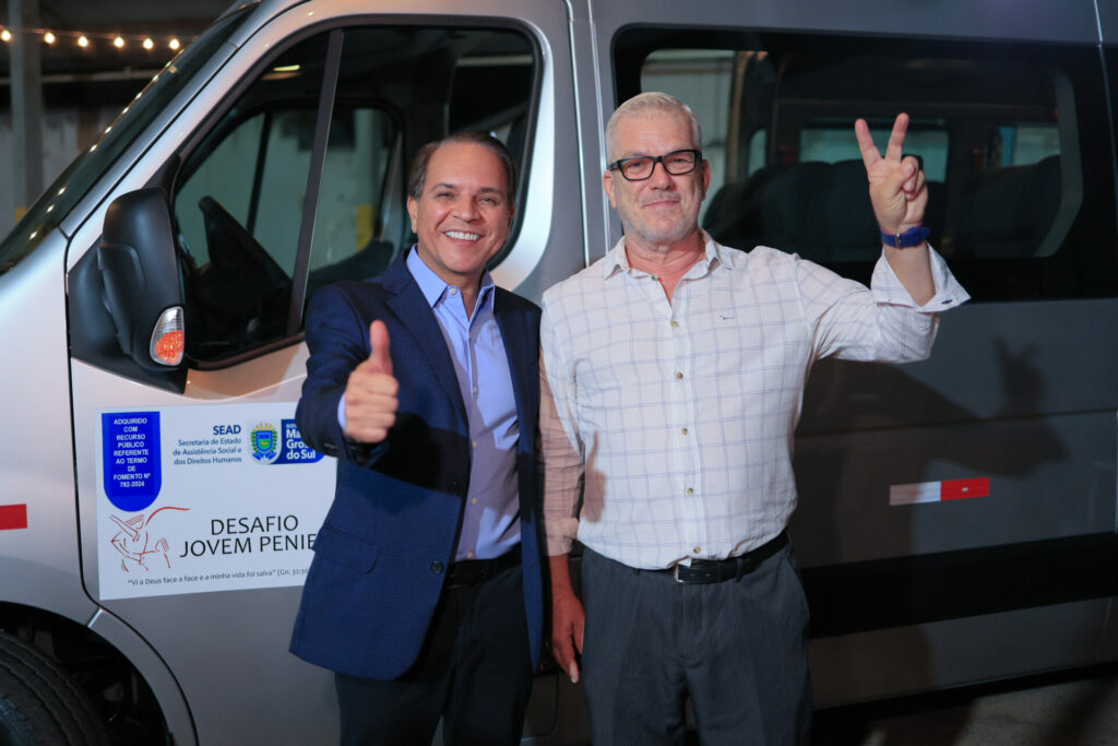 Coronel David destina recurso para aquisição de van que atenderá projeto de recuperação de dependentes químicos em Três Lagoas Coronel David destina recurso para aquisição de van que atenderá projeto de recuperação de dependentes químicos em Três Lagoas