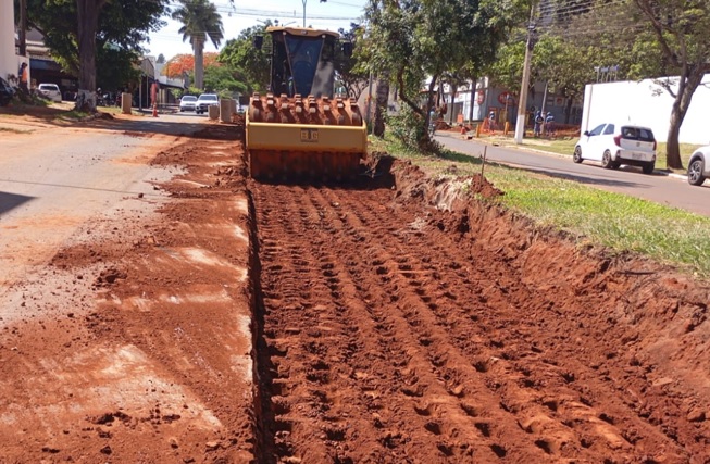 Prefeitura de Ponta Porã melhora mobilidade urbana com alargamento na rua Antônio João Prefeitura de Ponta Porã melhora mobilidade urbana com alargamento na rua Antônio João