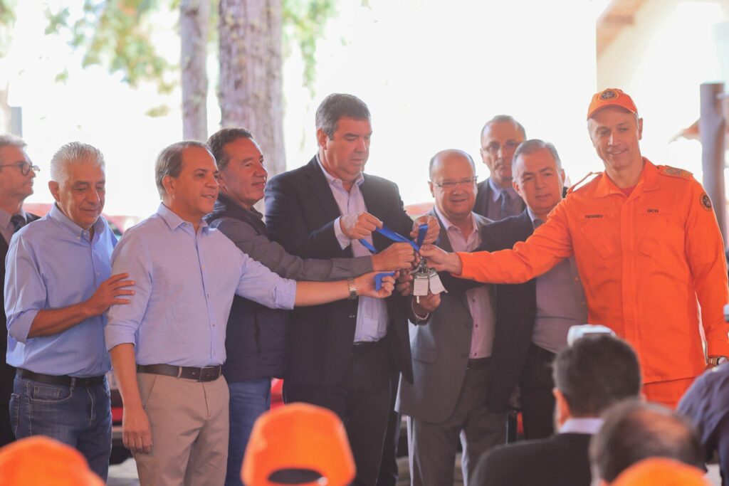 Para Coronel David, novos equipamentos reiteram preocupação do governo no combate a incêndios e valorização dos profissionais da segurança Para Coronel David, novos equipamentos reiteram preocupação do governo no combate a incêndios e valorização dos profissionais da segurança