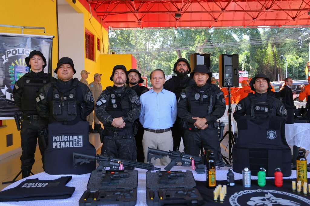 Para Coronel David, novos equipamentos reiteram preocupação do governo no combate a incêndios e valorização dos profissionais da segurança Para Coronel David, novos equipamentos reiteram preocupação do governo no combate a incêndios e valorização dos profissionais da segurança
