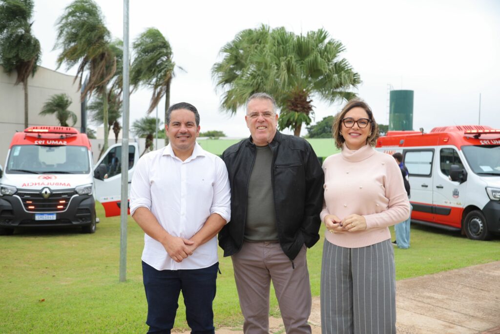 SAMU recebe mais uma ambulância equipada em Ponta Porã SAMU recebe mais uma ambulância equipada em Ponta Porã