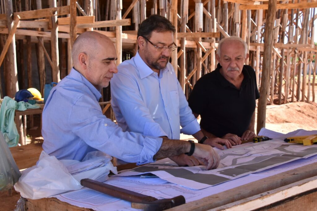 Presidente da Fiems vistoria obras da Escola Sesi em Rio Verde Presidente da Fiems vistoria obras da Escola Sesi em Rio Verde
