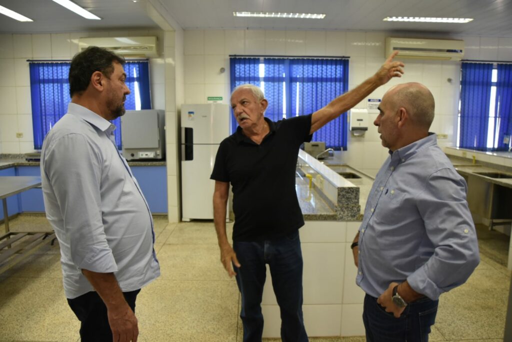 Presidente da Fiems vistoria obras da Escola Sesi em Rio Verde Presidente da Fiems vistoria obras da Escola Sesi em Rio Verde
