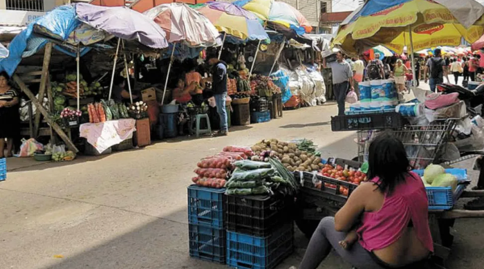 Trabajar en Paraguay: informalidad, brechas y reclamos Trabajar en Paraguay: informalidad, brechas y reclamos