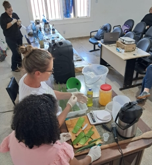 Nova Itamarati: Projeto CDR/UFGD leva oficina de bioinseticidas e fortalece extensão voltada à agricultura familiar