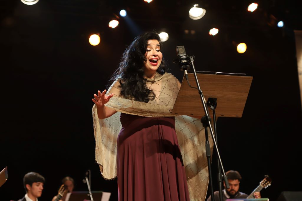 Soprano e pianista homenageiam Villa-Lobos em concerto no Sesc Teatro Prosa Soprano e pianista homenageiam Villa-Lobos em concerto no Sesc Teatro Prosa