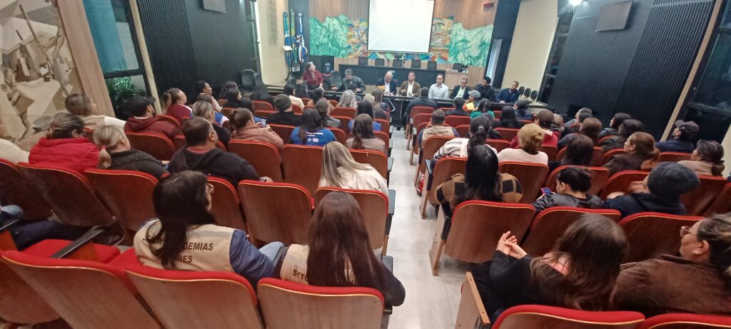 Ponta Porã: Senador Nelsinho Trad participa de reunião com vereadores e agentes de saúde Ponta Porã: Senador Nelsinho Trad participa de reunião com vereadores e agentes de saúde