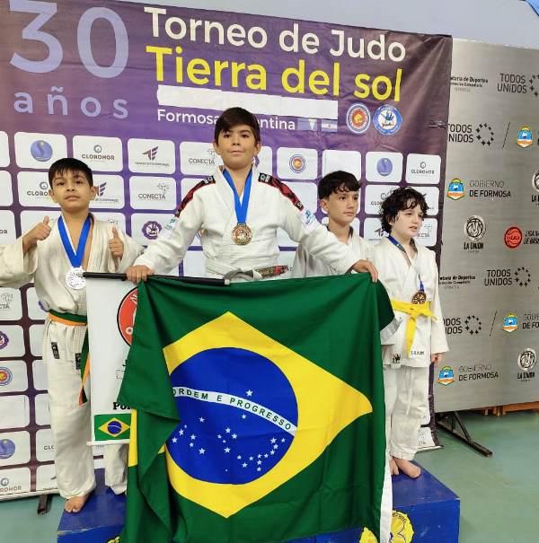 Atletas do Projeto Municipal de Judô de Ponta Porã participaram de torneio na Argentina Atletas do Projeto Municipal de Judô de Ponta Porã participaram de torneio na Argentina