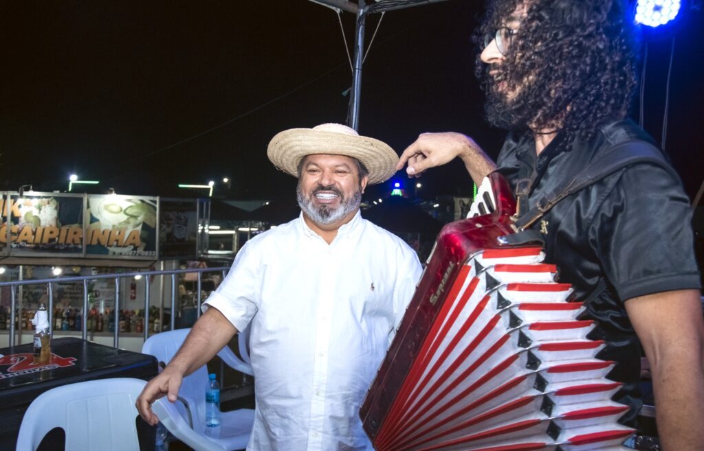 “Arraiá da UCP-PJC” terá oito atrações musicais, quadrilha, quentão e muita animação “Arraiá da UCP-PJC” terá oito atrações musicais, quadrilha, quentão e muita animação