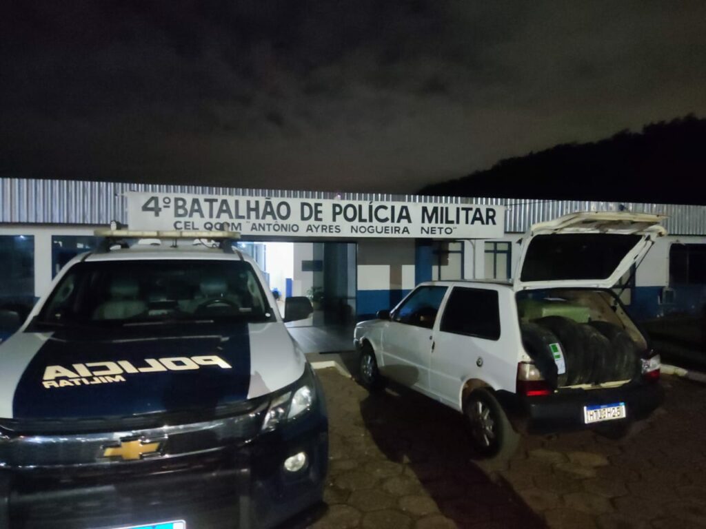 Carga de contrabando é apreendida pela PM na MS-164 em Ponta Porã Carga de contrabando é apreendida pela PM na MS-164 em Ponta Porã