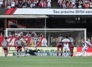 Category "Esportes" com ad especifico contratado
