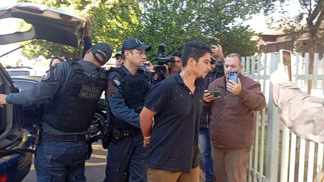 Feminicida alega ter matado a mãe após ser impedido de sair para comprar drogas Feminicida alega ter matado a mãe após ser impedido de sair para comprar drogas