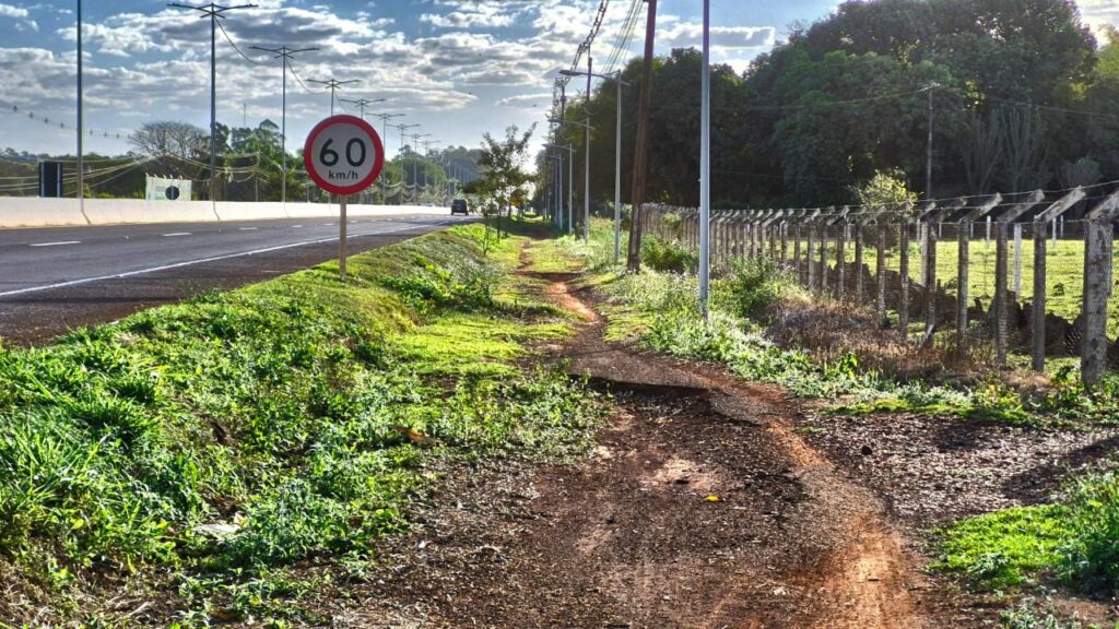 MS-162: Lia Nogueira pede manutenção em ciclovia MS-162: Lia Nogueira pede manutenção em ciclovia