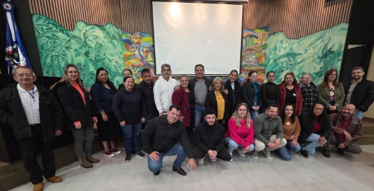 Novos rumos para a saúde! Ponta Porã dá posse aos novos Conselheiros Municipais de Saúde Novos rumos para a saúde! Ponta Porã dá posse aos novos Conselheiros Municipais de Saúde