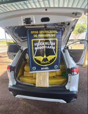 PMR apreende mais de uma tonelada de maconha, haxixe e arma em veículo roubado na MS-156 PMR apreende mais de uma tonelada de maconha, haxixe e arma em veículo roubado na MS-156