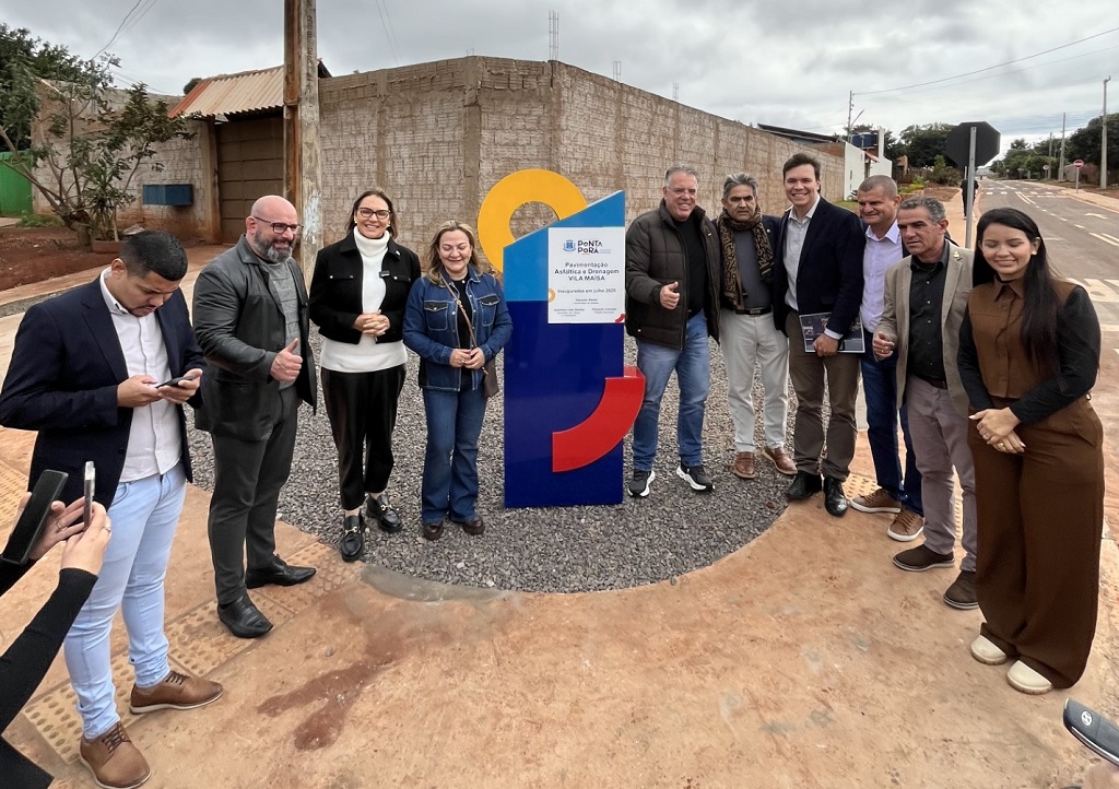 Ponta Porã: Prefeito Eduardo Campos apresenta 26 obras em tour com vereadores e imprensa