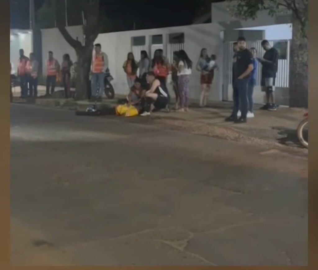 Acidente deixa motociclistas feridos no bairro Ignez Andreazza em Ponta Porã Acidente deixa motociclistas feridos no bairro Ignez Andreazza em Ponta Porã
