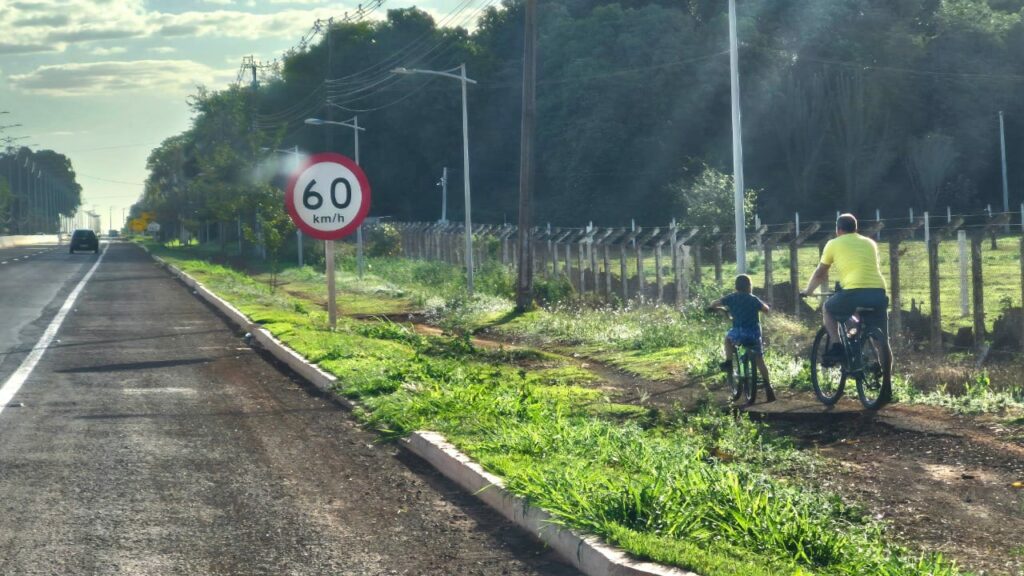MS-162: Lia Nogueira pede manutenção em ciclovia MS-162: Lia Nogueira pede manutenção em ciclovia