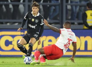 Category "Esportes" com ad especifico contratado