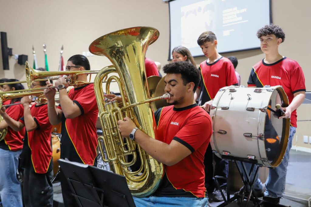 MPT-MS e Governo Estadual lançam projeto pioneiro para promover a aprendizagem entre alunos do ensino médio MPT-MS e Governo Estadual lançam projeto pioneiro para promover a aprendizagem entre alunos do ensino médio