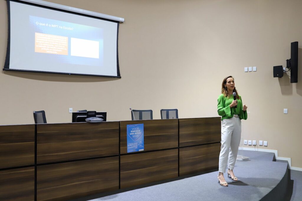 MPT-MS e Governo Estadual lançam projeto pioneiro para promover a aprendizagem entre alunos do ensino médio MPT-MS e Governo Estadual lançam projeto pioneiro para promover a aprendizagem entre alunos do ensino médio