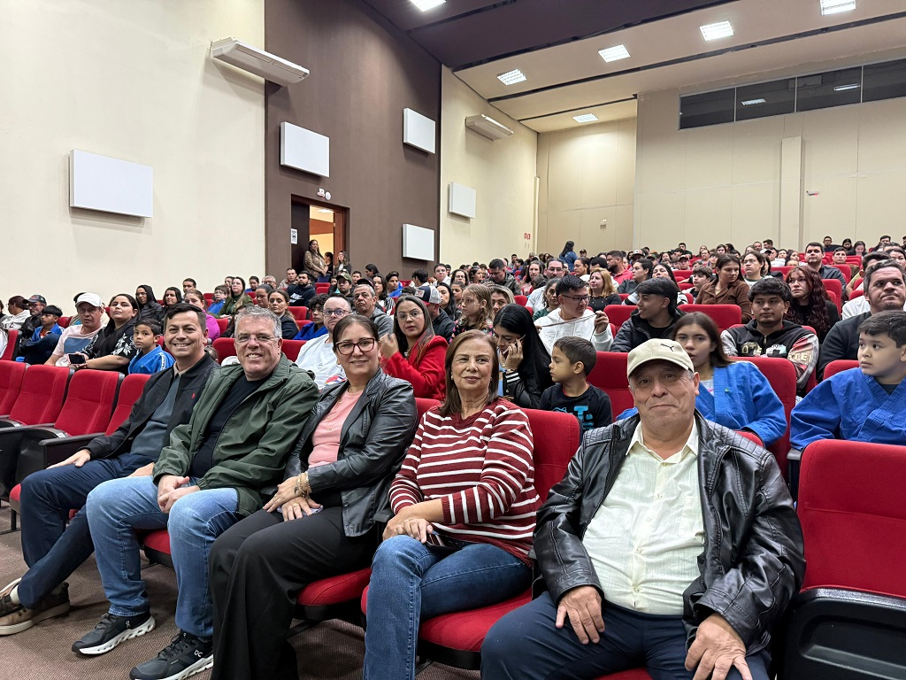Projeto de Judô da Prefeitura atende 300 alunos em quatro polos em Ponta Porã Projeto de Judô da Prefeitura atende 300 alunos em quatro polos em Ponta Porã