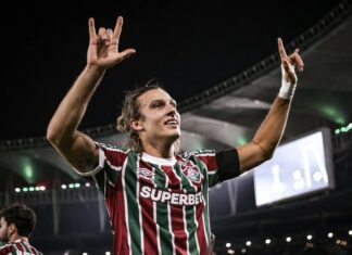 Category "Esportes" com ad especifico contratado