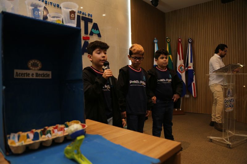 Ponta Porã: Escola Municipal Prefeito Adê Marques vence concurso do Brinquedo Sustentável