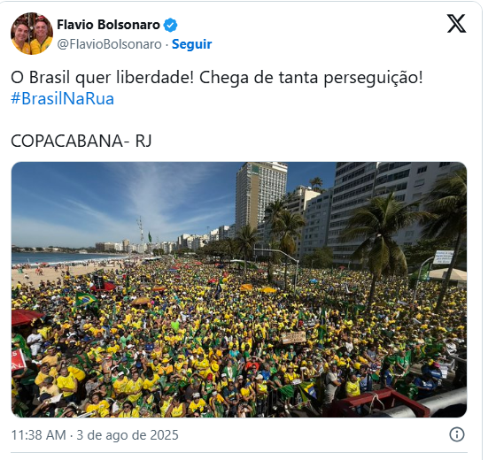 Atos pró-Bolsonaro mostram bandeiras dos EUA e citam apoio a Trump Atos pró-Bolsonaro mostram bandeiras dos EUA e citam apoio a Trump
