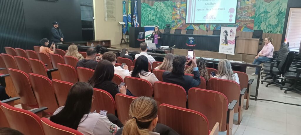 Câmara Municipal de Ponta Porã sedia palestra sobre "Agosto Lilás e Suas Vozes" Câmara Municipal de Ponta Porã sedia palestra sobre "Agosto Lilás e Suas Vozes"