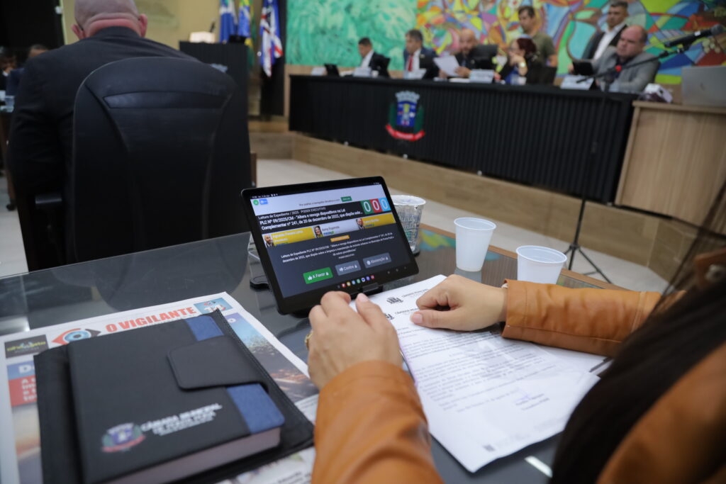 Câmara de Vereadores de Ponta Porã é a 2ª no MS a implantar votação eletrônica Câmara de Vereadores de Ponta Porã é a 2ª no MS a implantar votação eletrônica