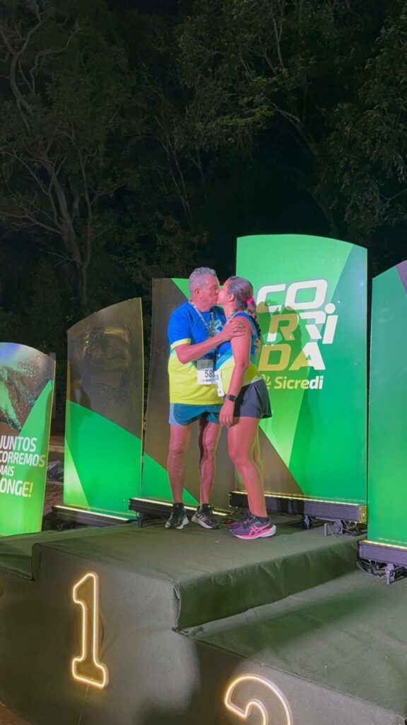 1ª Corrida Sicredi tem pedido de casamento e reúne cerca de 2.000 pessoas, marcando a história de Campo Grande 1ª Corrida Sicredi tem pedido de casamento e reúne cerca de 2.000 pessoas, marcando a história de Campo Grande