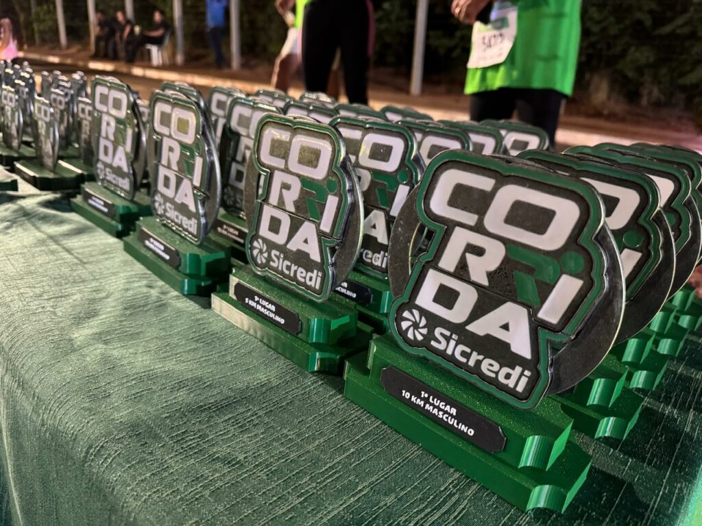 1ª Corrida Sicredi tem pedido de casamento e reúne cerca de 2.000 pessoas, marcando a história de Campo Grande 1ª Corrida Sicredi tem pedido de casamento e reúne cerca de 2.000 pessoas, marcando a história de Campo Grande