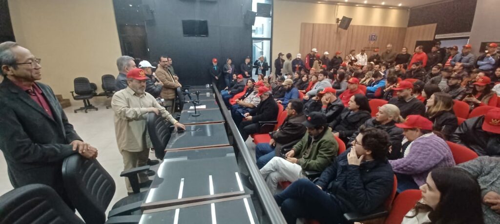 Ponta Porã: Encontro do PT consolida nome de Carlos Bernardo para a Câmara Federal Ponta Porã: Encontro do PT consolida nome de Carlos Bernardo para a Câmara Federal