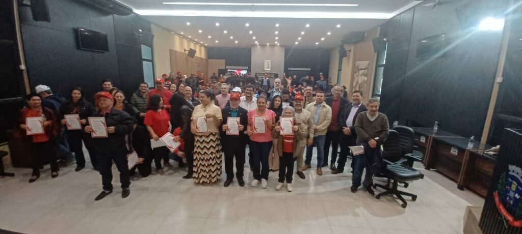 Ponta Porã: Encontro do PT consolida nome de Carlos Bernardo para a Câmara Federal Ponta Porã: Encontro do PT consolida nome de Carlos Bernardo para a Câmara Federal