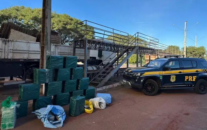 Minério vira fachada e empresas tentam reaver cargas usadas pelo tráfico Minério vira fachada e empresas tentam reaver cargas usadas pelo tráfico