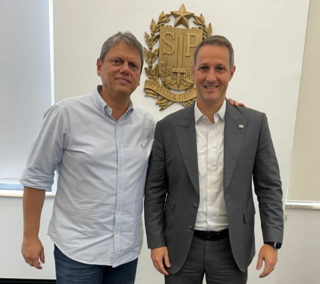 DOF realizará entrega da Medalha Águia da Fronteira nesta quarta-feira DOF realizará entrega da Medalha Águia da Fronteira nesta quarta-feira