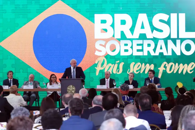 Lula diz que vai convidar Trump para a COP30, em Belém Lula diz que vai convidar Trump para a COP30, em Belém