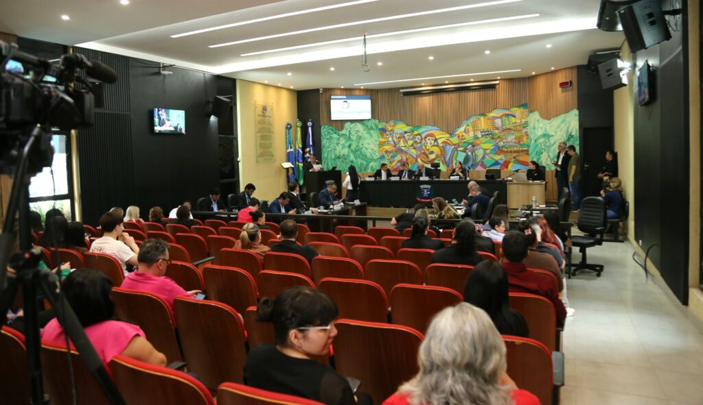 Ponta Porã aprova lei pioneira em defesa das mulheres vítimas de violência doméstica Ponta Porã aprova lei pioneira em defesa das mulheres vítimas de violência doméstica