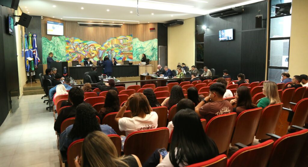 Ponta Porã aprova lei pioneira em defesa das mulheres vítimas de violência doméstica Ponta Porã aprova lei pioneira em defesa das mulheres vítimas de violência doméstica