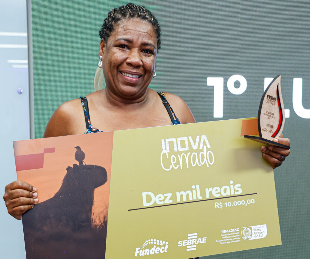 Empreendedora desenvolve cabelo sustentável a partir da fibra de bananeira e inova no setor da beleza