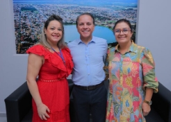 Coronel David visita associação esportiva em Três Lagoas, anuncia emenda para transporte de crianças e reforça compromisso com segurança e saúde Coronel David visita associação esportiva em Três Lagoas, anuncia emenda para transporte de crianças e reforça compromisso com segurança e saúde