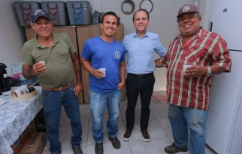 Coronel David visita associação esportiva em Três Lagoas, anuncia emenda para transporte de crianças e reforça compromisso com segurança e saúde Coronel David visita associação esportiva em Três Lagoas, anuncia emenda para transporte de crianças e reforça compromisso com segurança e saúde