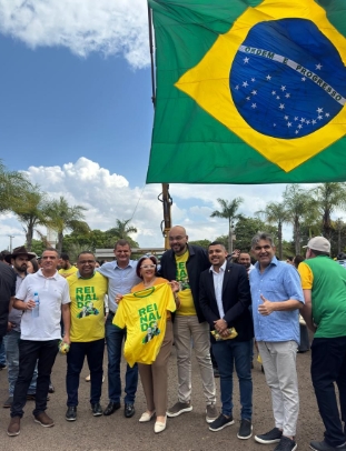 Câmara de Vereadores de Ponta Porã participa efetivamente de ato político em Campo Grande Câmara de Vereadores de Ponta Porã participa efetivamente de ato político em Campo Grande