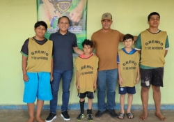 Coronel David anuncia em Amambai investimento para Hospital do Câncer e recebe homenagem do Projeto Florestinha