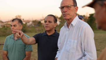 Coronel David anuncia em Amambai investimento para Hospital do Câncer e recebe homenagem do Projeto Florestinha