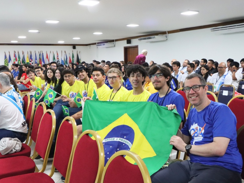 Brasil conquista 9 medalhas de ouro e uma de prata na OLAA 2025 Brasil conquista 9 medalhas de ouro e uma de prata na OLAA 2025