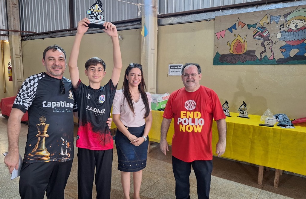 Enxadristas de Ponta Porã sagram-se campeões nas categorias sub-12 e sub-14