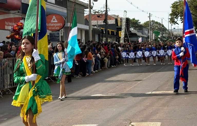 Desfile de 7 de setembro celebra 203 anos da Independência do Brasil e os 113 de Ponta Porã Desfile de 7 de setembro celebra 203 anos da Independência do Brasil e os 113 de Ponta Porã